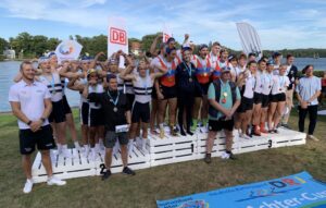 Im Schüler-Achtercup siegte die Stadtteilschule Alter Teichweg Hamburg, vor dem Besselgymnasium Minden und der Sportschule im Olympiapark – Poelchau Schule Berlin